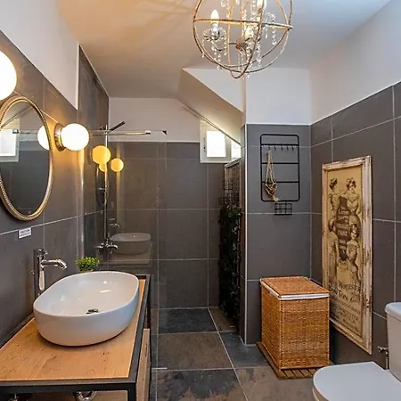 فندق Serenity 5*
